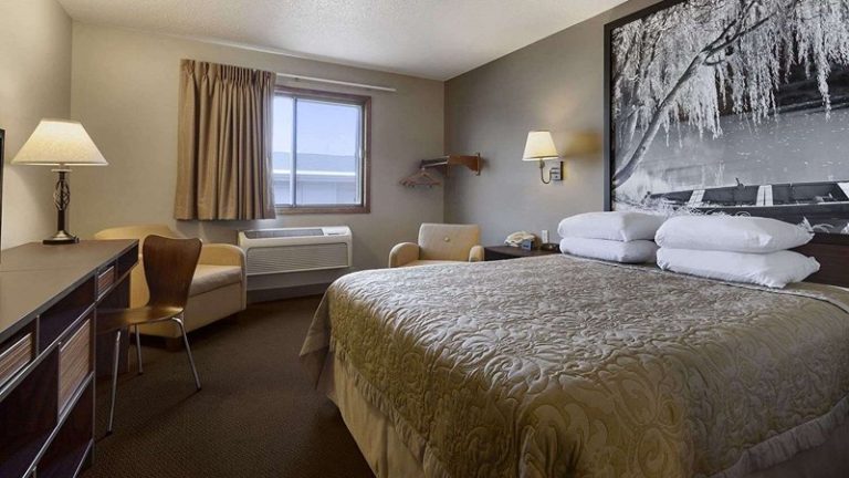 Super 8 by Wyndham Sioux Falls/41st Street