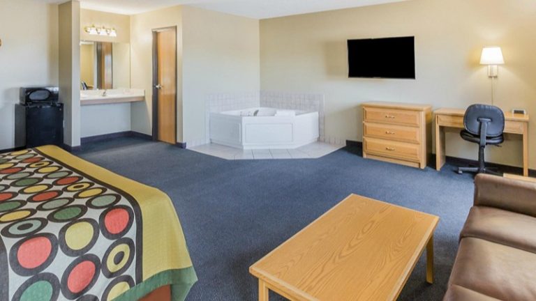 Super 8 by Wyndham Sioux Falls