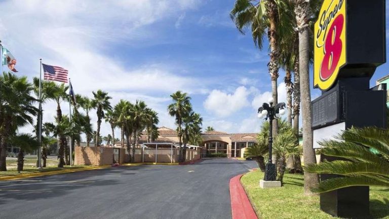 Super 8 By Wyndham South Padre Island