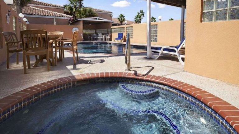 Super 8 By Wyndham South Padre Island