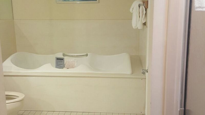 The Beach Condominiums Hotel – Resort