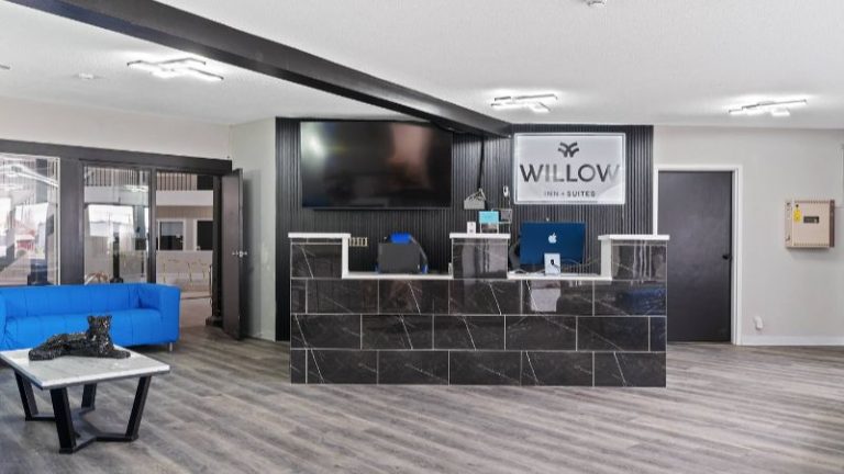 Willow Inn Suites