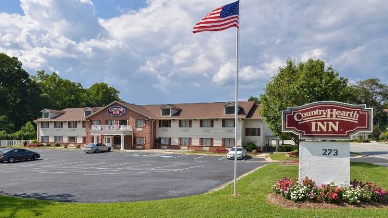 Country Hearth Inn & Suites Toccoa