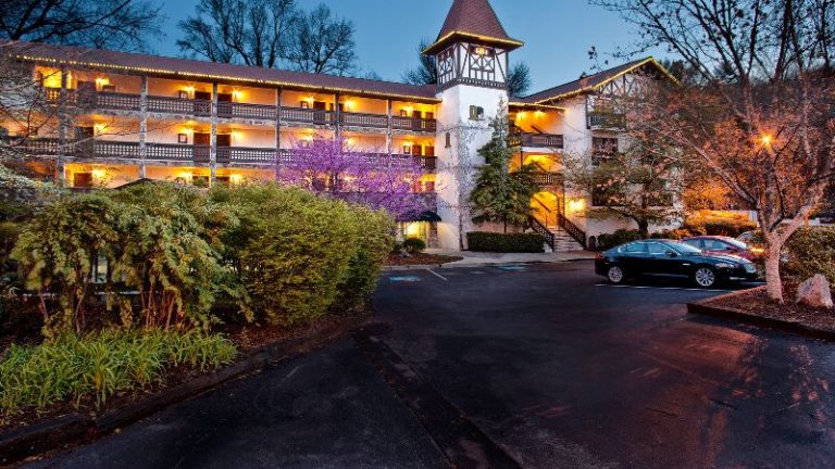 Helendorf River Inn and Conference Center