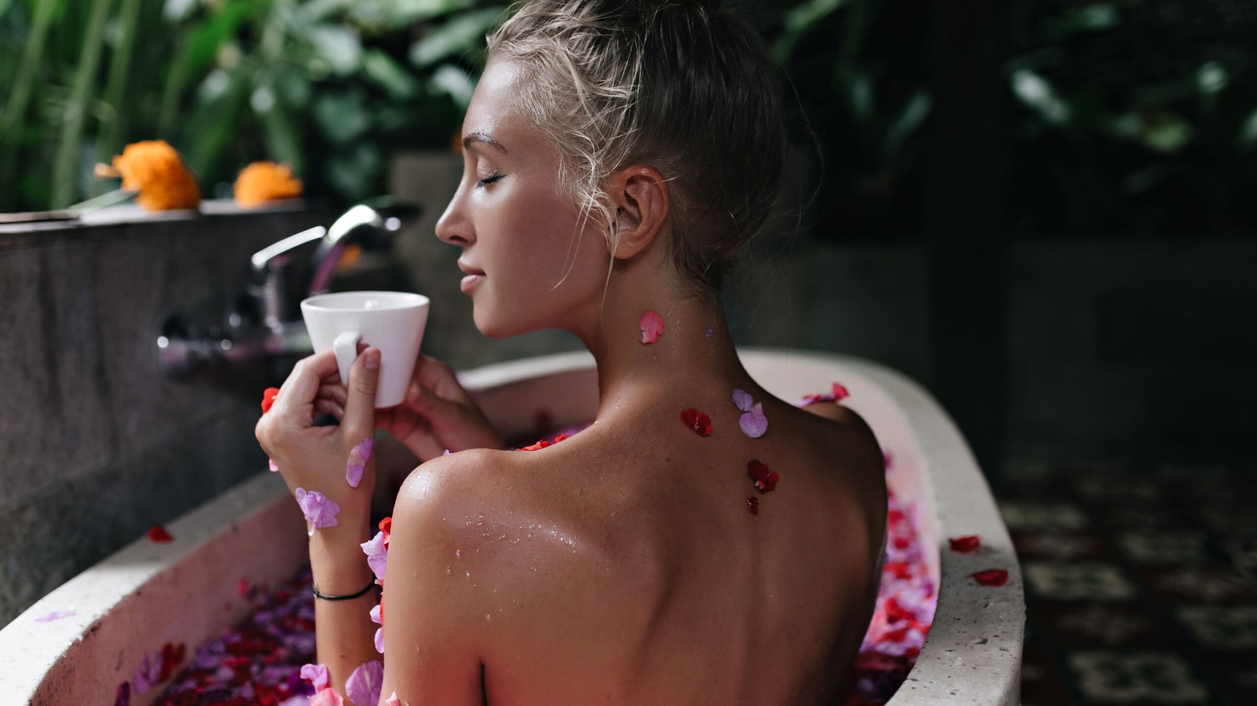 hotel with private spa tub