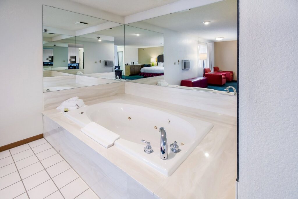 Alliance Hotel & Suites