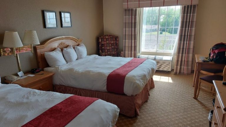 AmericInn By Wyndham Galesburg