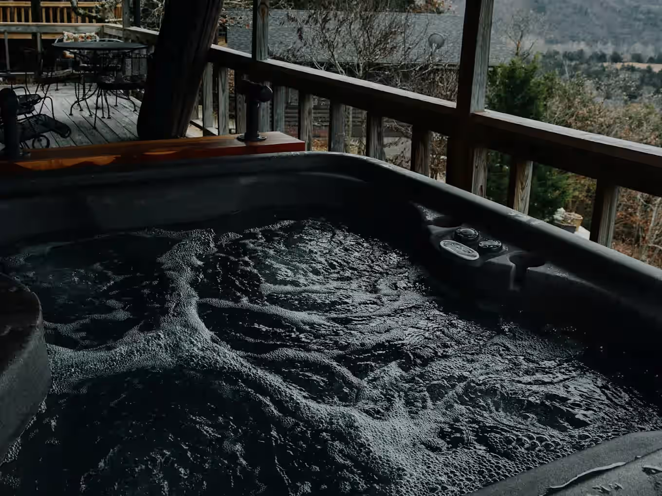 Arkansas White River Cabins, cabin with a private hot tub, photo 1