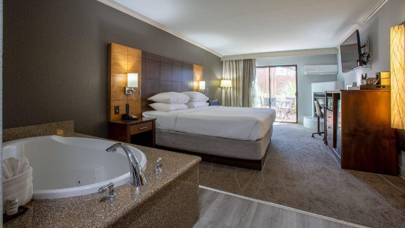 Arroyo Pinion Hotel Ascend Hotel Collection 1 - jacuzzi hotel room