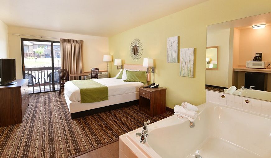 Sunset Bay Resort & Suites