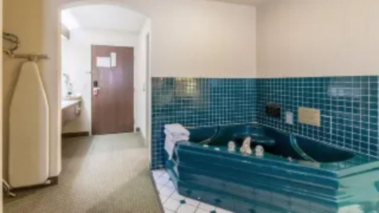 Baymont by Wyndham Omaha SW