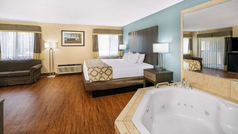 Baymont by Wyndham Tupelo