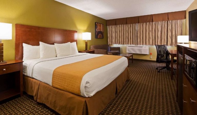 Best Western Executive Inn