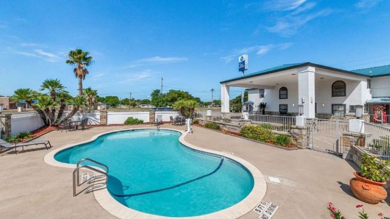 Best Western George West Executive Inn