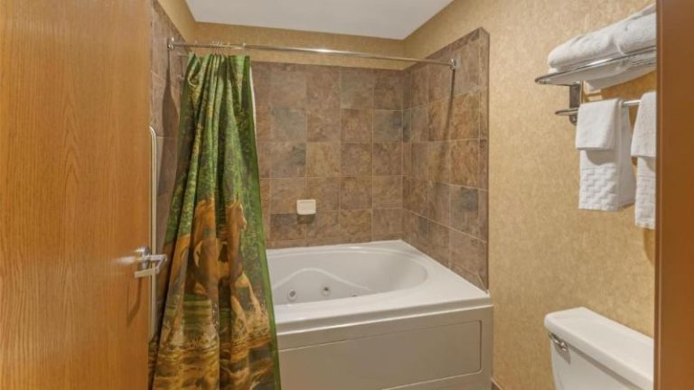 Best Western Plus Kelly Inn