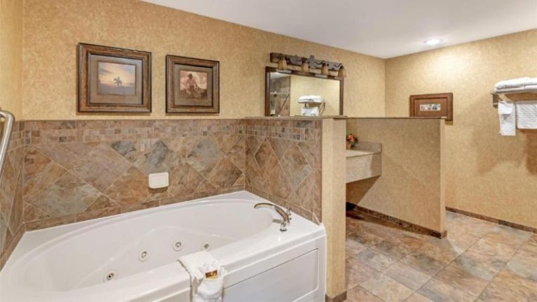 Best Western Plus Kelly Inn