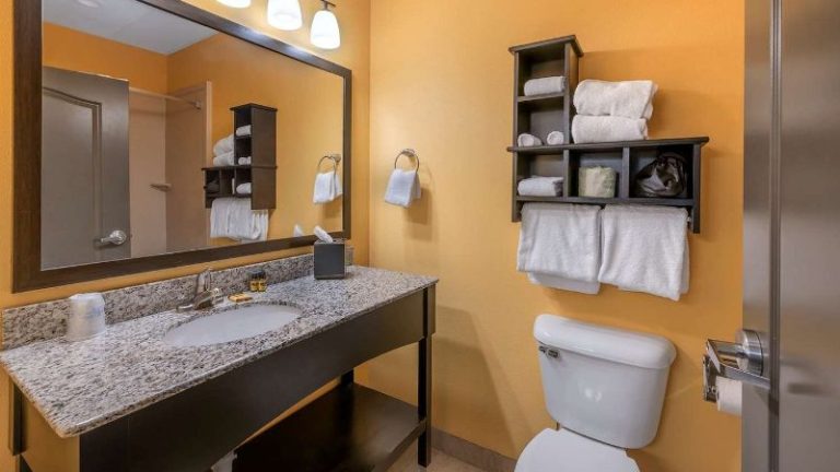 Best Western Plus North Platte Inn & Suites