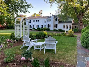 Captain's House Inn place picture