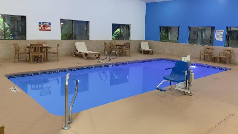 Comfort Inn Near Gila National Forest, room with private jacuzzi, photo 6