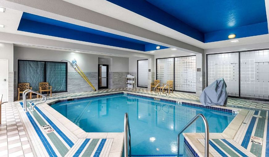 Comfort Inn & Suites Kenosha, photo 8