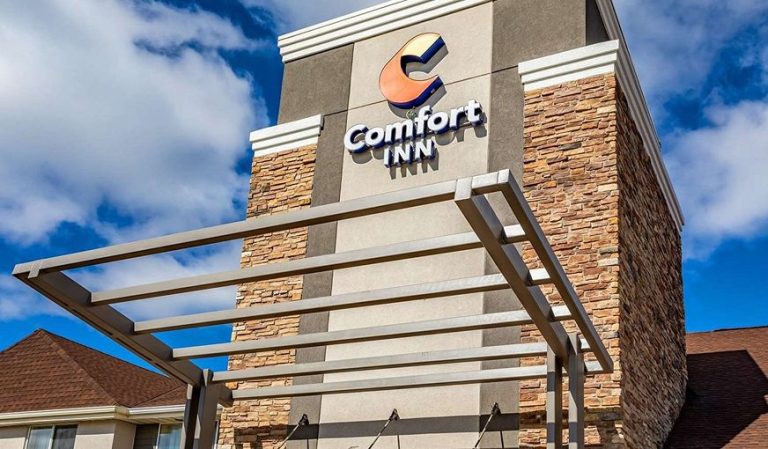 Comfort Inn Waukesha