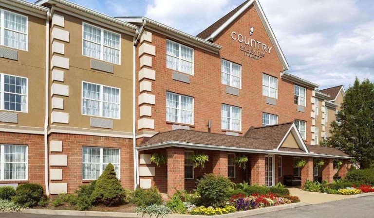 Country Inn & Suites by Radisson, Macedonia, OH