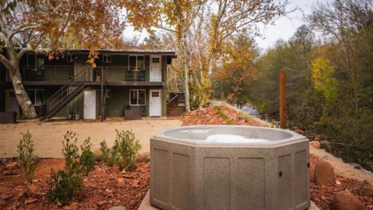 Creekside Retreat 20
