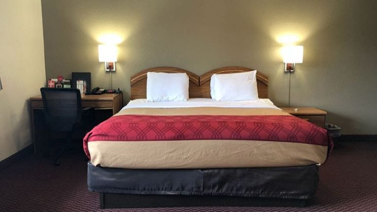 Days Inn Somerset PA I-70 I-76
