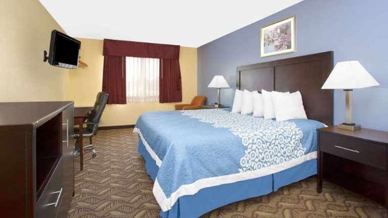 Days Inn by Wyndham North Platte