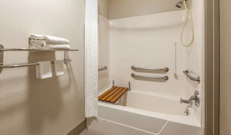 Days Inn by Wyndham Racine/Sturtevant