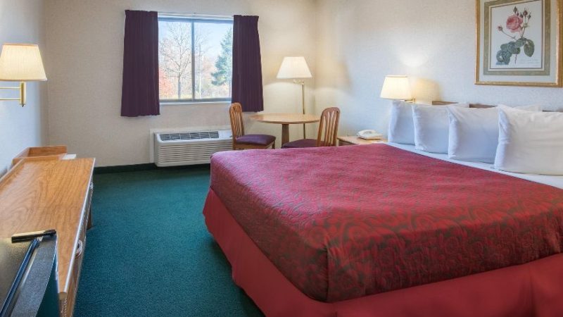 Days Inn by Wyndham Wooster, photo 3