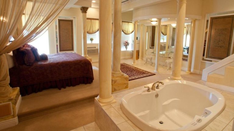 Destinations Inn