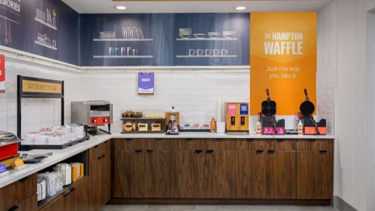 Hampton Inn & Suites Birmingham-Pelham (I-65)