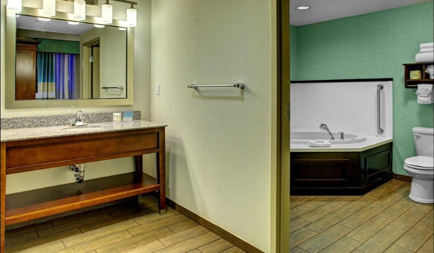 Hampton Inn & Suites Coconut Creek