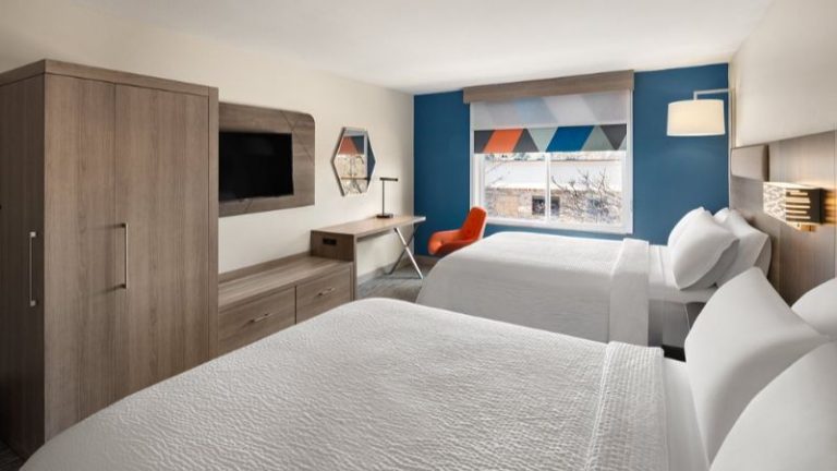 Holiday Inn Express Hotel & Suites Cherry Hills, an IHG Hotel