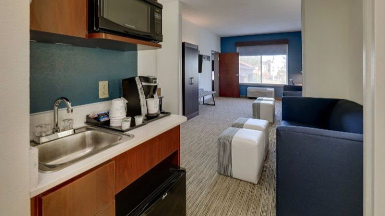 Holiday Inn Express & Suites Gadsden W-Near Attalla, an IHG Hotel