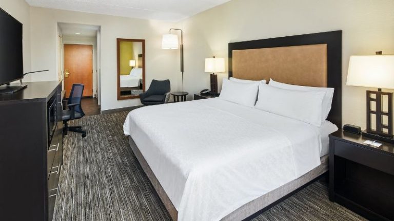 Holiday Inn Express & Suites Jacksonville Se- Med Ctr Area By Ihg
