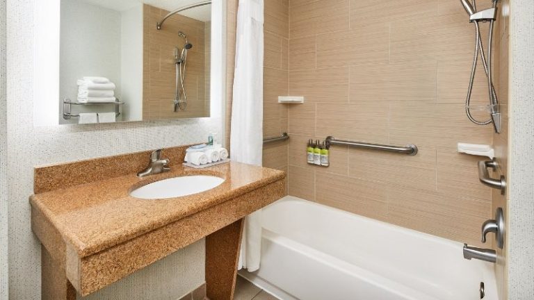 Holiday Inn Express & Suites Jacksonville Se- Med Ctr Area By Ihg