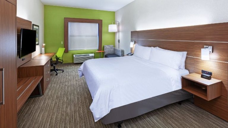 Holiday Inn Express & Suites Longview South I-20, an IHG Hotel
