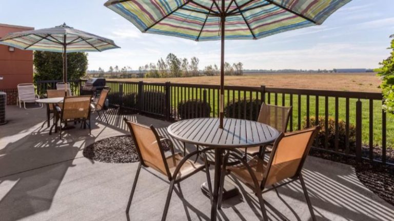 Holiday Inn Express Hotel & Suites Bowling Green, an IHG Hotel