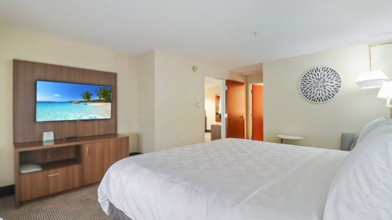 Holiday Inn Quincy, an IHG Hotel