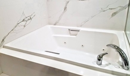 Hotel Xilo Glendale, room with private jacuzzi, photo 3