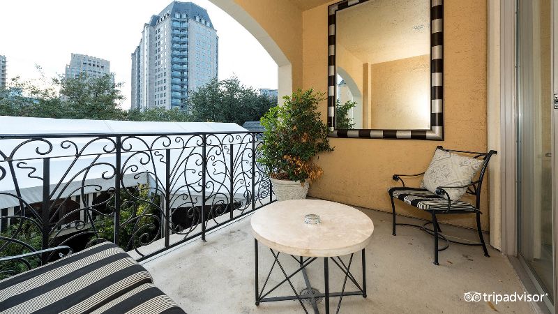 Hotel ZaZa Dallas, room with private jacuzzi, photo 5