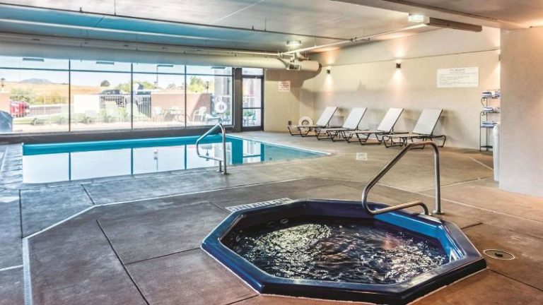 La Quinta Inn & Suites by Wyndham Colorado Springs North