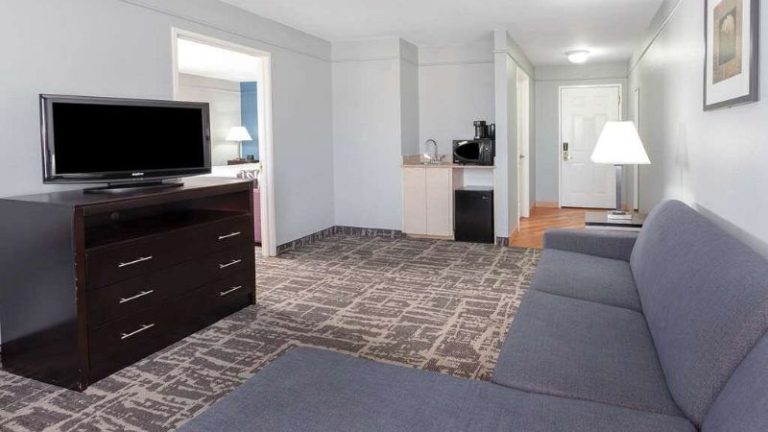 La Quinta Inn & Suites by Wyndham Kerrville
