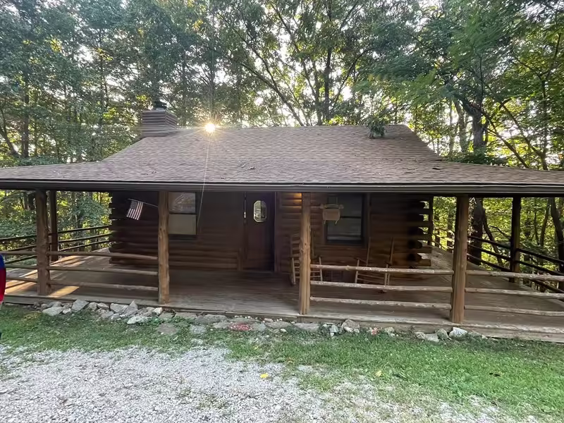 Lazee Daze Cabins, cabin with a private hot tub, photo 8