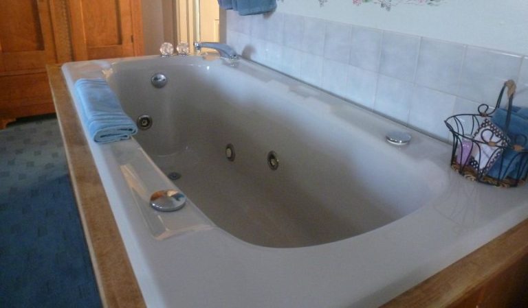 Lilly Pad – Boerners’ Guest House