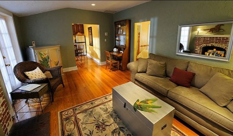 Mango Inn Bed and Breakfast