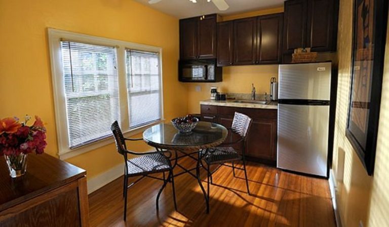 Mango Inn Bed and Breakfast