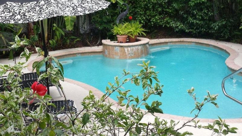 Mango Inn Bed and Breakfast, room with private jacuzzi, photo 7
